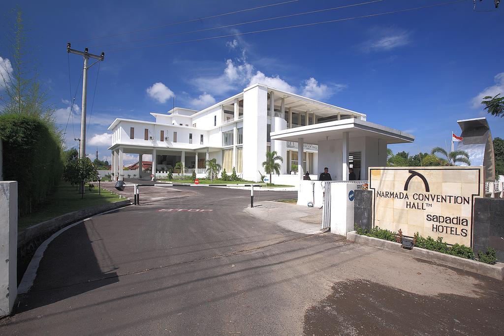 Hotel Narmada Convention Hall Mataram Zewnętrze zdjęcie