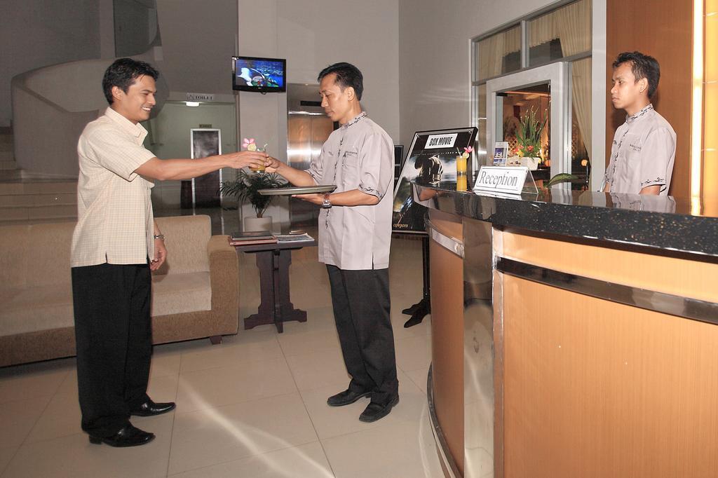 Hotel Narmada Convention Hall Mataram Zewnętrze zdjęcie