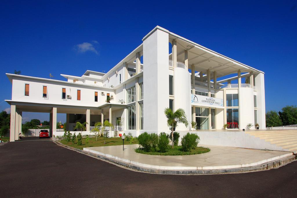 Hotel Narmada Convention Hall Mataram Zewnętrze zdjęcie